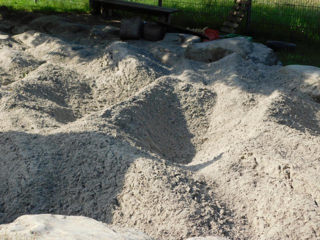 sand24