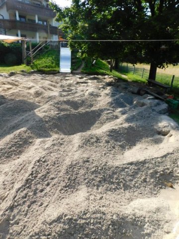 sand24