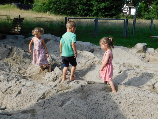 sand24